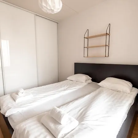 Huoneisto 2ndhomes 1br With Sauna & Balcony In Kamppi